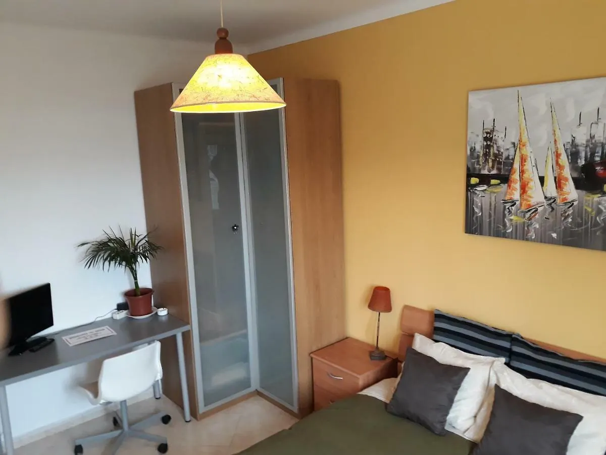 Séjour chez l'habitant Moscavide Nº 1 M1 Rooms Lisboa
