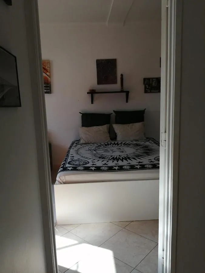 民宿 Moscavide Nº 1 M1 Rooms Lisboa